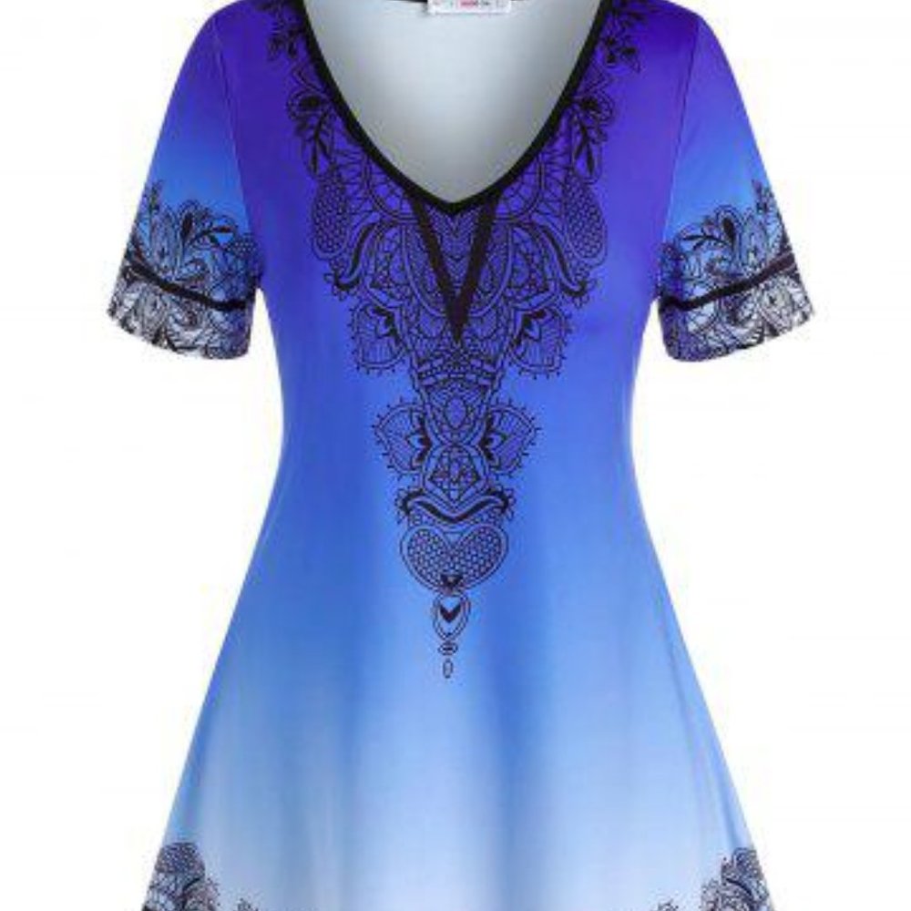 NWT's Rosegal Plus Size Deep Blue & Black Leaves Pattern Top-L-(Size 14)